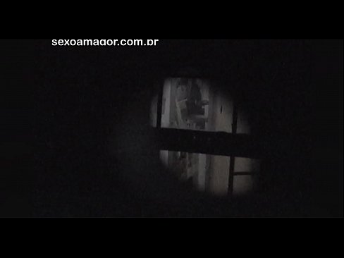 ❤️ Blondina este filmată în secret de un voyeur din cartier ascuns în spatele unor cărămizi goale ☑ at ro.nomescriativos.top ❤